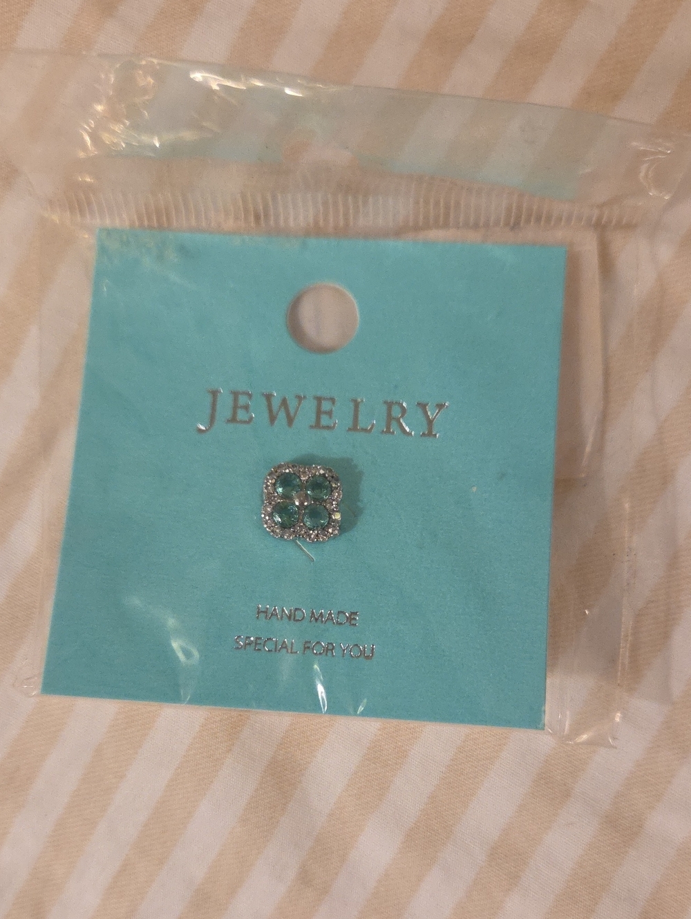 Single Clover Turquoise Tiffany Blue Earring
